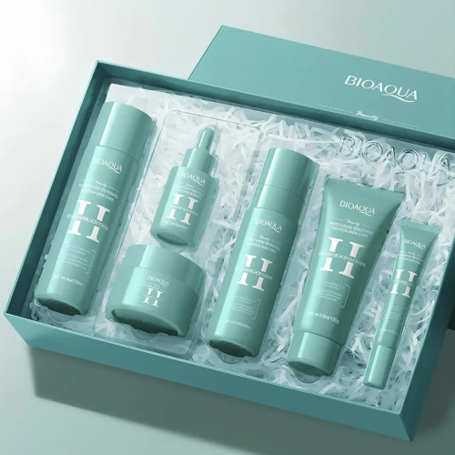 Подарунковий набір косметики для обличчя 6в1 BIOAQUA Hyaluronic з гіалуроновою кислотою Подарунковий набір косметики для обличчя 6в1 BIOAQUA Hyaluronic з гіалуроновою кислотою