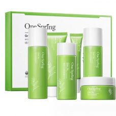 Подарунковий набір OneSpring з екстрактом зеленого чаю 7в1 Подарунковий набір OneSpring з екстрактом зеленого чаю 7в1
