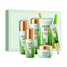 Подарунковий набір косметики для обличчя 6в1 BIOAQUA Aloe Vera Подарунковий набір косметики для обличчя 6в1 BIOAQUA Aloe Vera